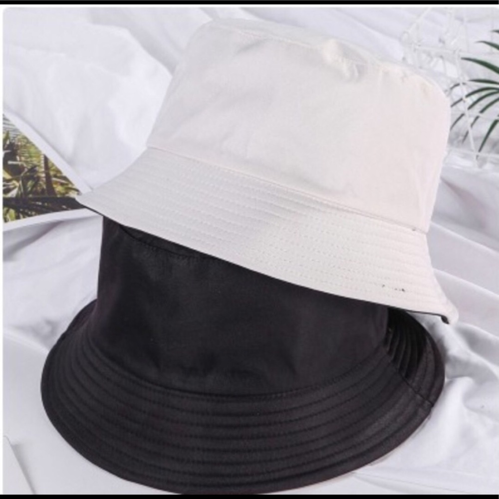 Reservable Bucket Hat Black And White Adult Unisex